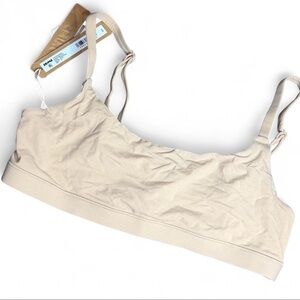 SKIMS FITS EVERYBODY SCOOP
BRALETTE